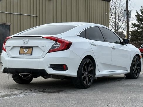 Used 2019 Honda Civic Sport image 8