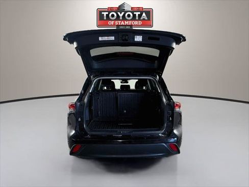 Certified 2024 Toyota Highlander XLE AWD/4WD image 27
