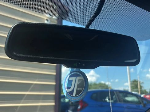 Used 2017 Dodge Grand Caravan SXT FWD image 29