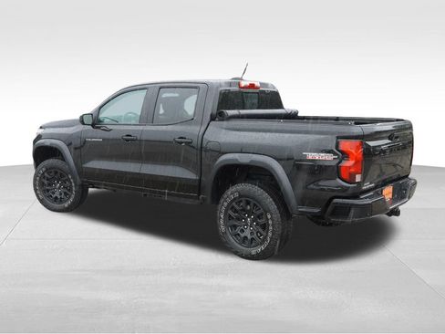 Used 2023 Chevrolet Colorado Trail Boss w/ Advanced Trailering Package AWD/4WD image 8