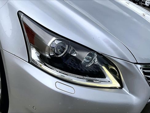 Used 2017 Lexus LS 460 L RWD image 25