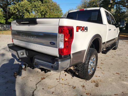 Used 2019 Ford F250 King Ranch w/ Chrome Package image 9