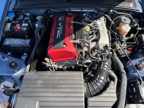 Used 2002 Honda S2000 image 9