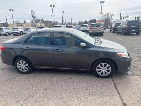 Used 2011 Toyota Corolla LE FWD image 6