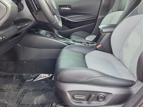 Certified 2025 Toyota Corolla XSE image 15