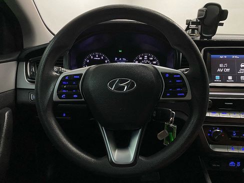Used 2019 Hyundai Sonata SE image 17