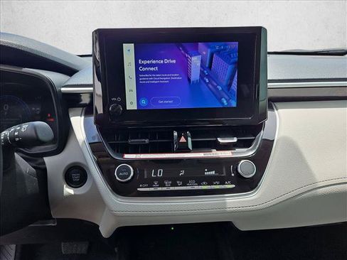 Used 2026 Toyota Corolla Cross LE w/ Moonroof Package FWD image 14
