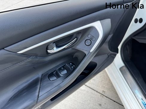 Used 2018 Nissan Altima 2.5 SR w/ SR Special Edition image 11