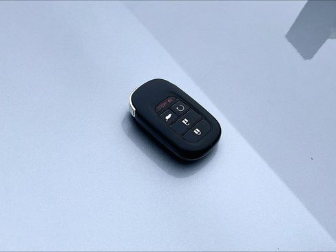 Used 2025 Honda CR-V EX-L image 11