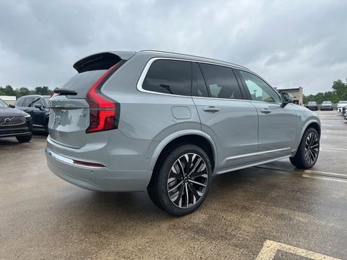 New 2026 Volvo XC90 B6 Plus w/ Protection Package Premier image 7