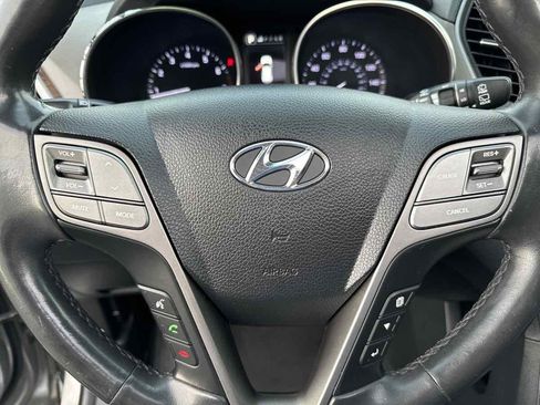 Used 2017 Hyundai Santa Fe Limited image 33