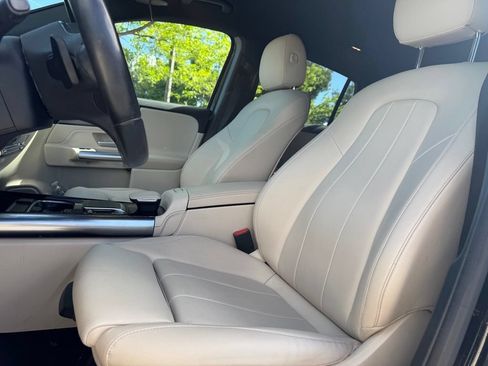 Used 2023 Mercedes-Benz GLA 250 4MATIC image 20