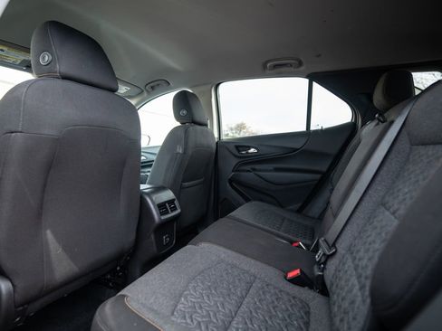 Used 2023 Chevrolet Equinox LT image 30