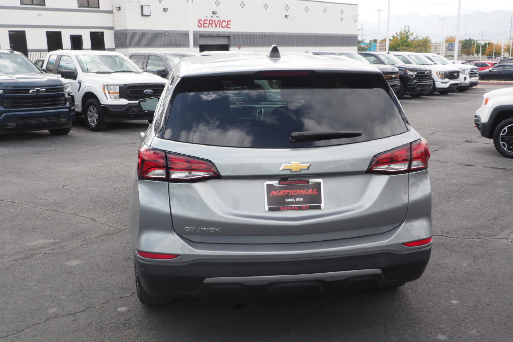 Used 2023 Chevrolet Equinox LT w/ Driver Convenience Package AWD/4WD image 6