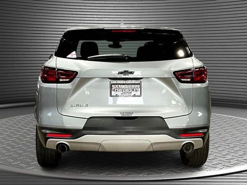 Used 2023 Chevrolet Blazer LT FWD image 5
