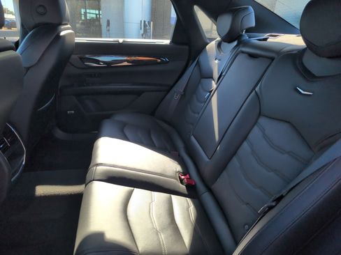 Used 2018 Cadillac CT6 Luxury image 32