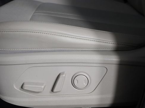 Used 2023 Kia Sorento S w/ Panoramic Sunroof Package FWD image 23
