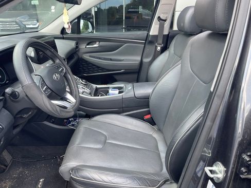 Used 2022 Hyundai Santa Fe Limited w/ Cargo Package FWD image 4