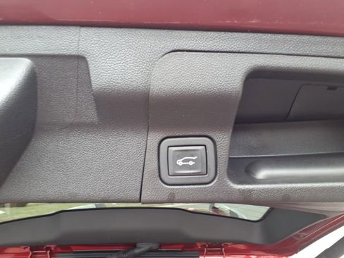 Used 2023 GMC Acadia Denali w/ Denali Ultimate Package AWD/4WD image 29