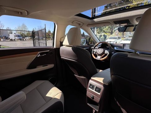 Used 2018 Lexus RX 450hL Premium w/ Premium Package image 16