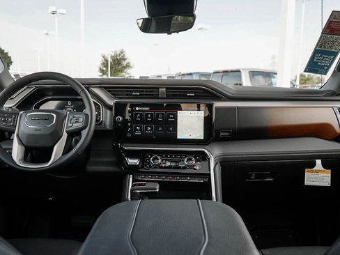 New 2026 GMC Sierra 1500 Denali w/ Denali Reserve Package AWD/4WD image 14