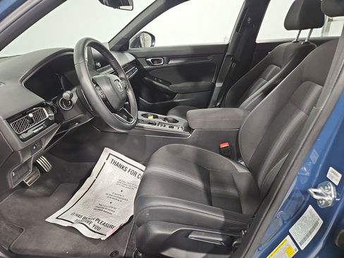 Used 2025 Honda Civic Sport image 9