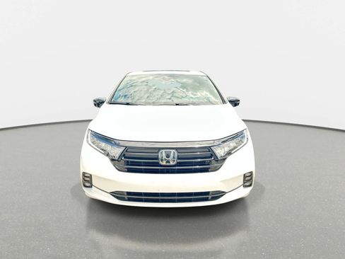 Used 2024 Honda Odyssey Sport image 3