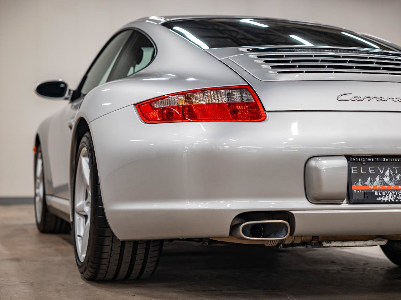 Used 2006 Porsche 911 Carrera 4 AWD/4WD image 32