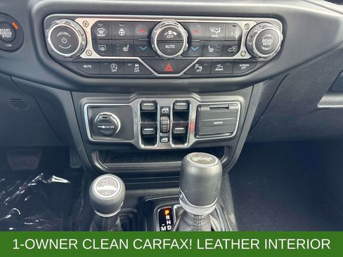 Used 2023 Jeep Wrangler Unlimited Sahara AWD/4WD image 24