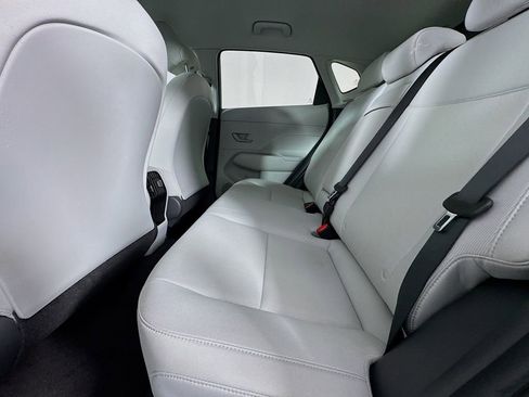 Used 2024 Hyundai Kona SEL image 30