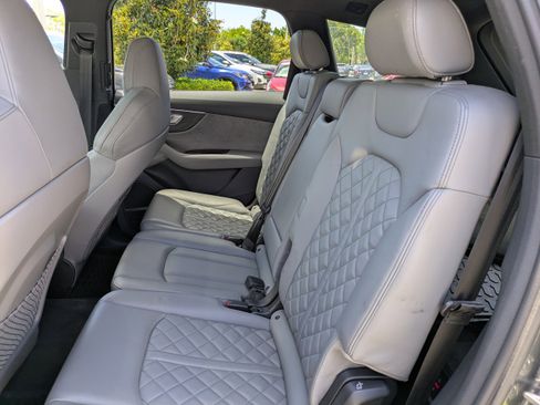 Used 2021 Audi SQ7 Premium Plus AWD/4WD image 13