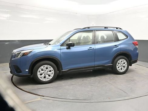 Used 2023 Subaru Forester AWD/4WD image 3