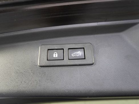 Certified 2025 Subaru Outback Onyx Edition AWD/4WD image 38