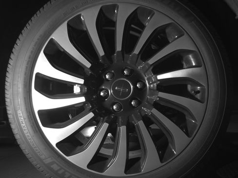 Used 2022 Lincoln Navigator L Black Label AWD/4WD image 12