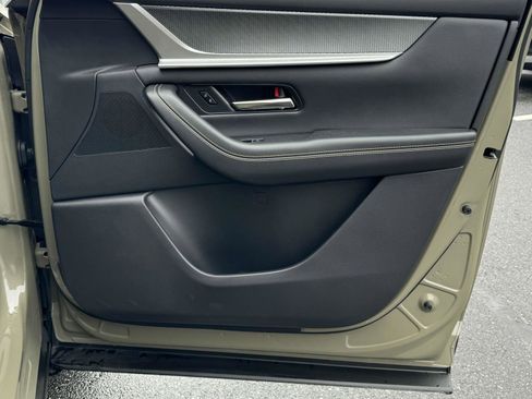 Certified 2025 MAZDA CX-70 Plug-In Hybrid w/ Premium Plus image 11