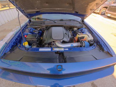 Used 2009 Dodge Challenger R/T image 37