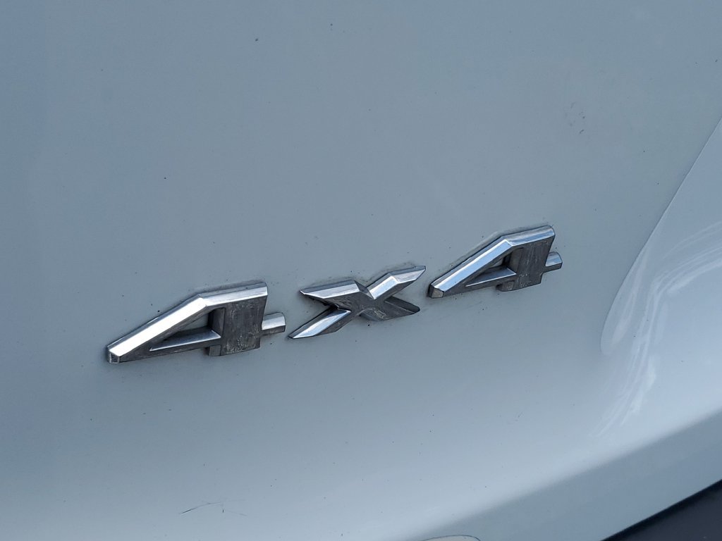 Used 2019 Jeep Cherokee Limited AWD/4WD image 9