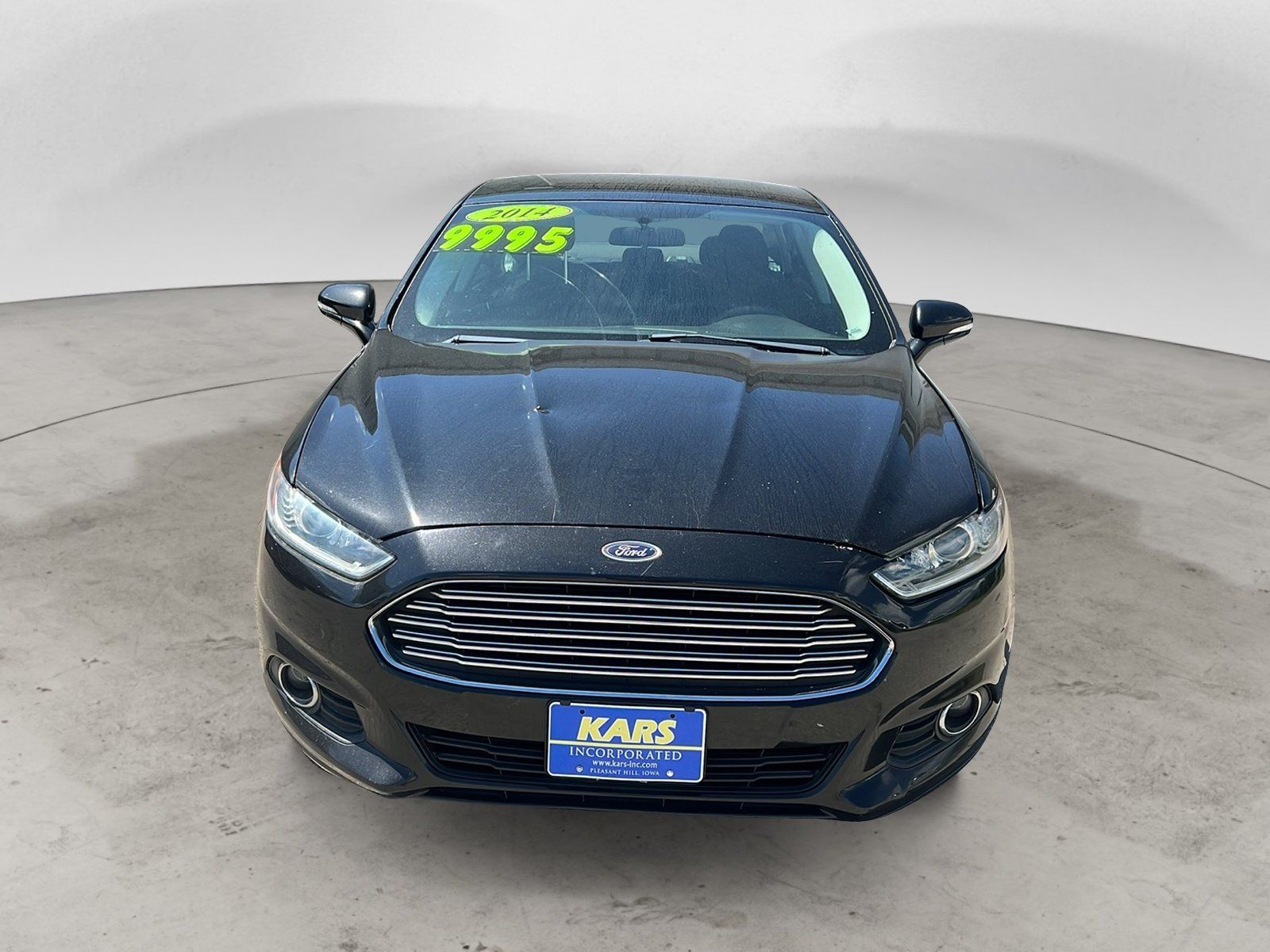 Used 2014 Ford Fusion SE w/ Equipment Group 201A FWD image 2