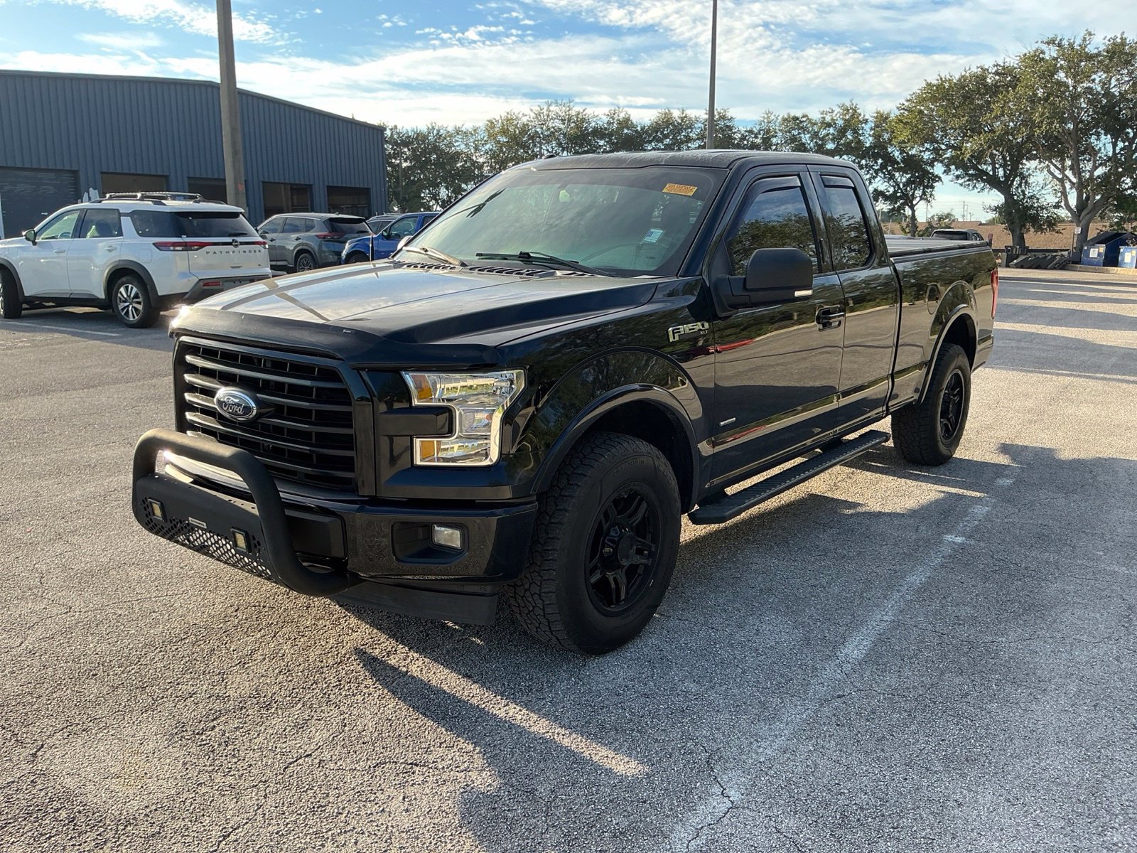 Used 2017 Ford F150 XLT w/ Equipment Group 301A Mid AWD/4WD image 4