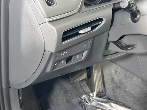 Used 2023 Hyundai Sonata SEL w/ Preferred Accessory Package FWD image 10