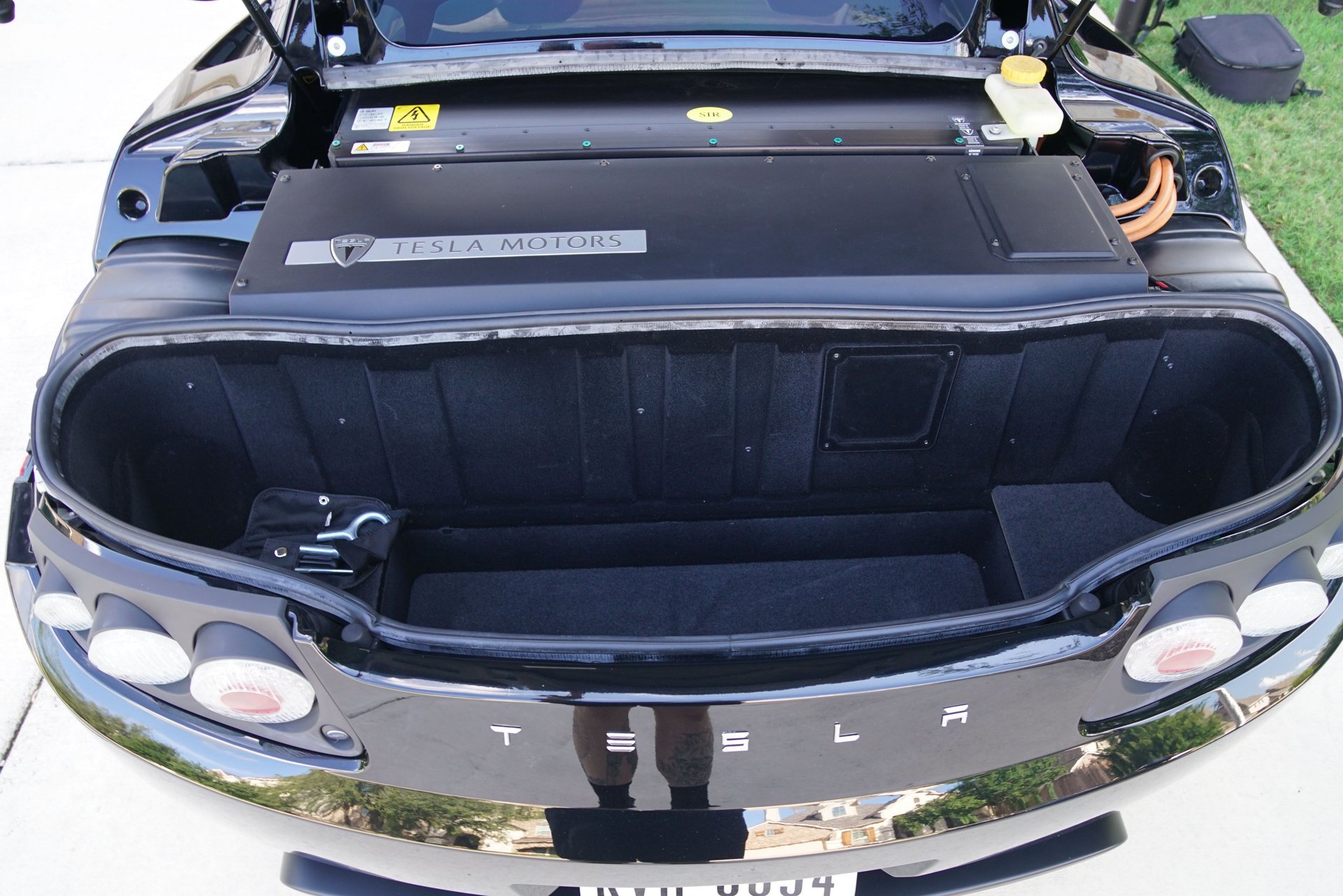 Used 2010 Tesla Roadster RWD image 33