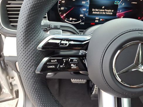 New 2026 Mercedes-Benz GLS 450 4MATIC image 15