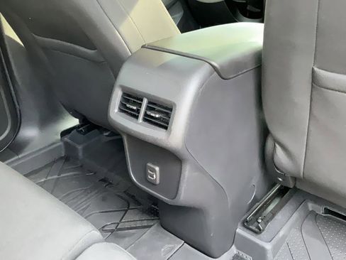 Used 2019 Chevrolet Equinox LS w/ LPO, Floor Liner Package FWD image 22