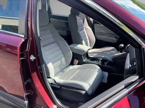 Used 2019 Honda CR-V LX image 29