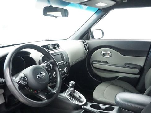 Used 2018 Kia Soul image 30