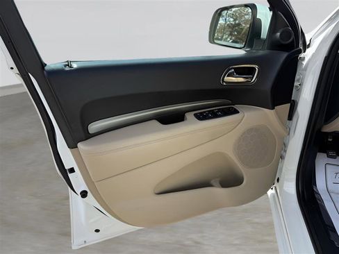 Used 2019 Dodge Durango GT image 11