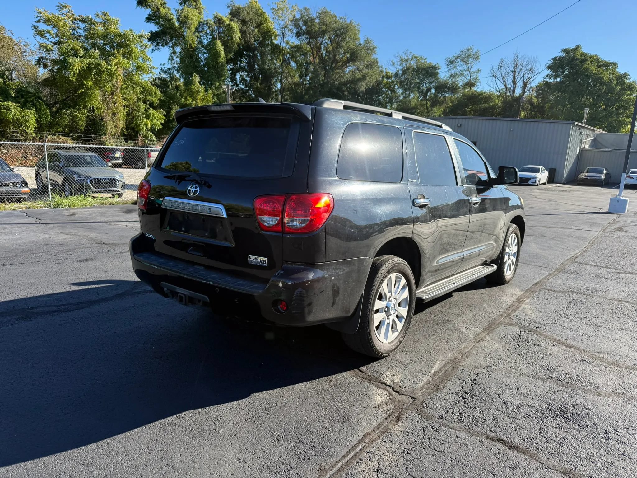 Used 2010 Toyota Sequoia Platinum RWD image 8