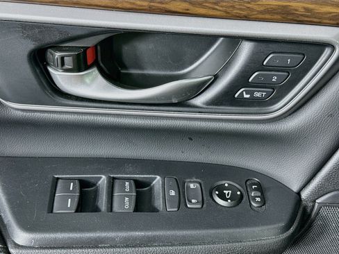 Used 2020 Honda CR-V Touring image 15