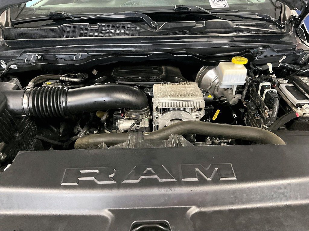 Used 2024 RAM 1500 Laramie AWD/4WD image 29