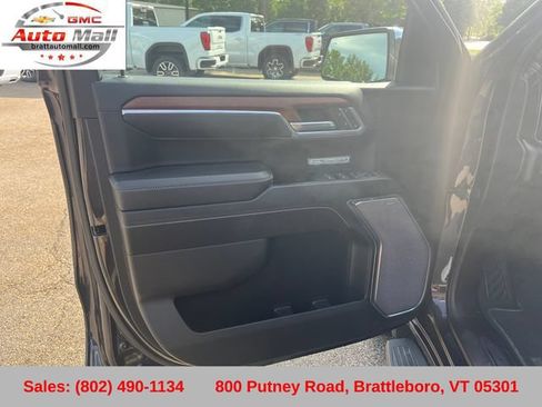 Used 2023 GMC Sierra 1500 Denali w/ Technology Package AWD/4WD image 12